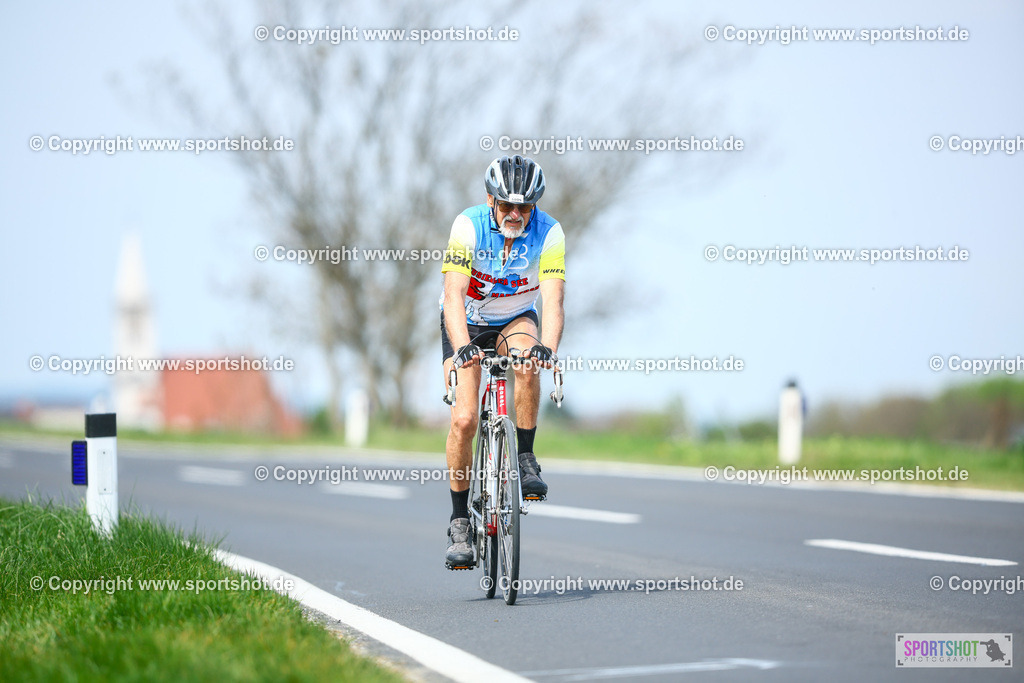 389_TRA57539 | Neusiedlersee Radmarathon 2026@sportshot_your_pictrs #yourpictures#roadtowm2029 #nrm #neusiedlerseeradmarathon #neusiedlersee #neusiedlerseetourismus #burgenland #mörbisch #nrm26 #burgenlandtourismus #voglundco #poweredbyburgenlandtourismus #radsport #rad #marathon #ucigranfondo #visitburgenland #ucigranfondoworldseries