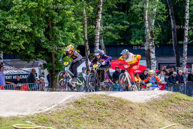 BayBMX2026-06756 | Fotogalerie von Thomas Dettweiler mit Eventbildern und lizenzfreien Fotos. Perfekt als Wandbild, für Büro, Website oder private Nutzung. - Realisiert mit Pictrs.com