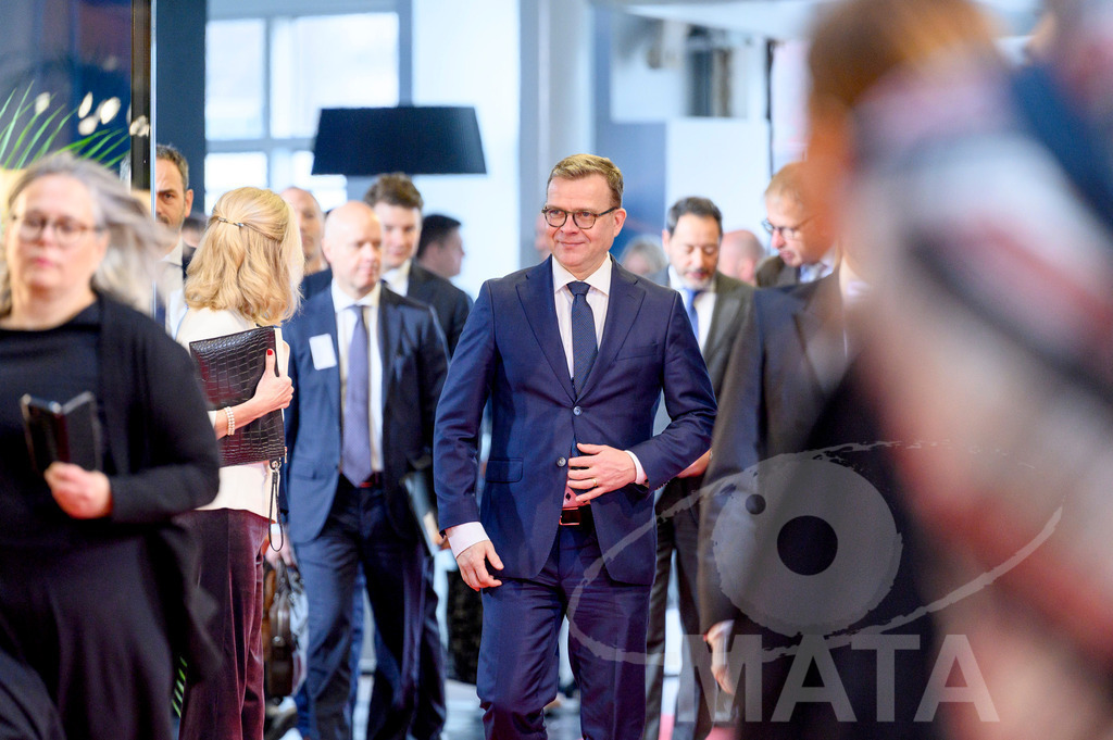 _DWA0178 | Die Ankunft des finnischen Ministerpräsidenten wurde im Rahmen des Programms „This is Europe“ von EU-Präsidentin Roberta Metsola am 13.03.2024 in EU-Parlament Straßburg begrüßt. - Realisiert mit Pictrs.com