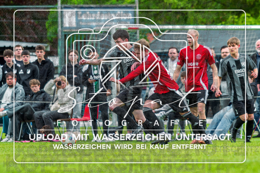 Kreisliga Herren HK - FG Fulde-Stellichte vs. SG Benefeld-Cordingen | Sebastian Fritz (FG Fulde-Stellichte #18), Nick Flanz (SG Benefeld-Cordingen #14); Kreisliga Herren HK - FG Fulde-Stellichte vs. SG Benefeld-Cordingen am 17.05.2026 in Lehrdestadion, Stellichte - Realisiert mit Pictrs.com