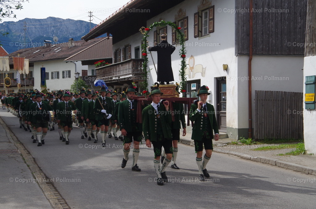 IMGP5138 | fotografiert von Axel PollmannLeonhardi Wallfahrt Benediktbeuern und Murnau, Fronleichnam, Fasching, Landschaft im Loisachtal und Benediktbeuern  - Realisiert mit Pictrs.com