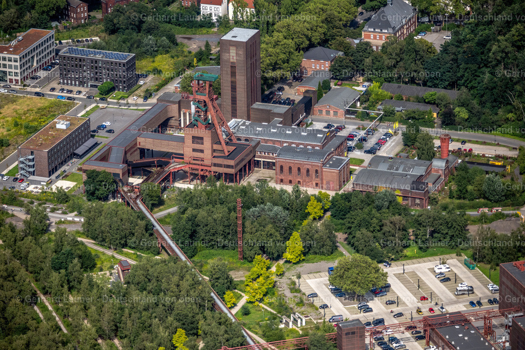 4050313 | Zeche Zollverein, Essen ESSEN 25.08.2021 Museums- Gebäude- Ensemble Zeche - Ruhr Museum in Essen im Bundesland Nordrhein-Westfalen. // Museum building ensemble pit - Ruhr Museum in Essen in the state North Rhine-Westphalia. Foto: Gerhard Launer