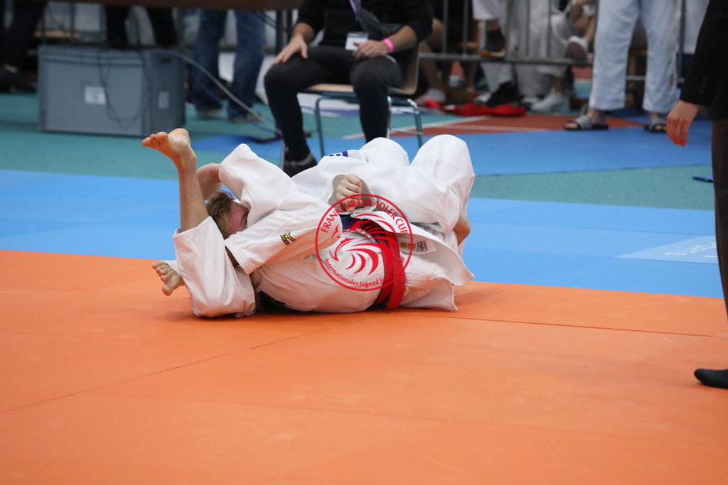 1J7A2690 | Fotos vom Adler Cup - Pictures from Adler Cup

Hier findet Ihr alle Eindrücke und großen Momente der Adler Cup Wochenenden. Here you will find all impressions and great moments of the Adler Cup weekends. - Realisiert mit Pictrs.com