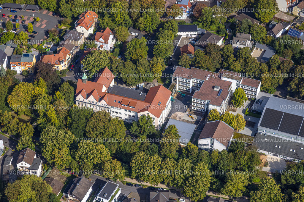 Menden230905631 | Luftbild, Städtisches Gymnasium an der Hönne, Menden, Menden, Sauerland, Nordrhein-Westfalen, Deutschland