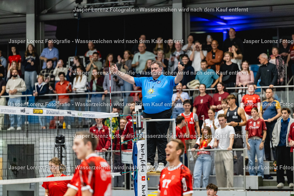Volleyball I Herren I Saison 2026-2027 I 2. Bundesliga Nord I 03. Spieltag I Kieler TV - TSV Giesen GRIZZLYS II | Jasper Lorenz Fotografie - Realisiert mit Pictrs.com