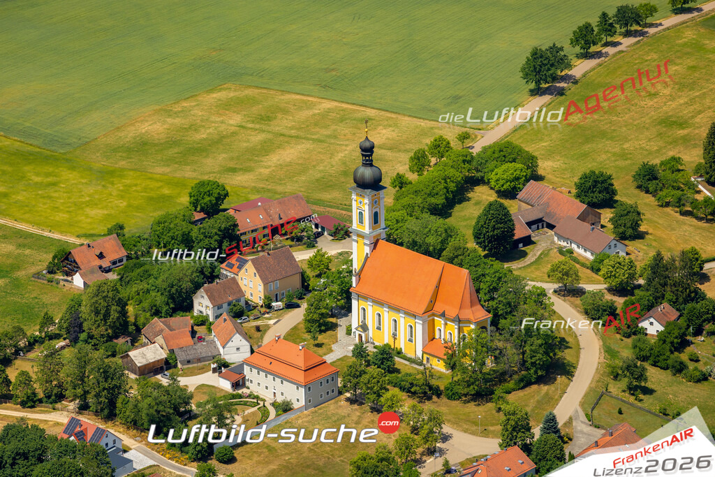 Das Luftbild zeigt : Eichlberg Hemau - Die Luftaufnahme wurde 2023 vom UL-Flugzeug aus erstellt ( keine Drohne ) - Hochauflösende Luftaufnahme - Für grossformatige Ausdrucke geeignet. Die Geschenkidee !Mit Lizenz und Bildrechte bestellbar