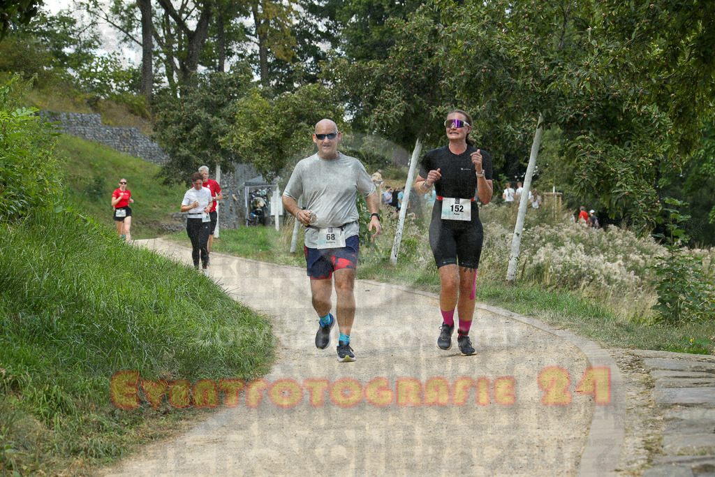 250824_1300_EX1_1145 | Sportfotografie im Rhein-Sieg Kreis, Köln, Bonn, NRW, Rheinland Pfalz, Hessen, etc. Unser Tätigkeitsfeld umfasst den Laufsport vom Volkslauf über den Marathon, Duathlon, Triathon bis zum Ultralauf wie Kölnpfad Ultra oder Schindertrail.