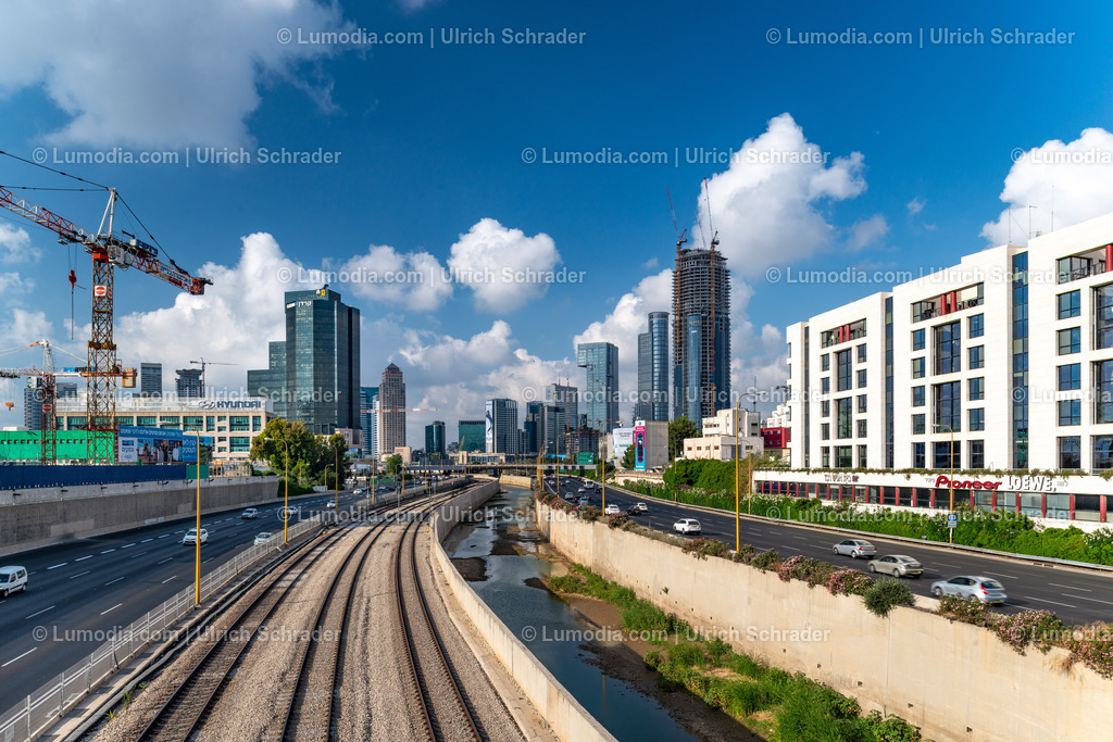 10972-10103 - Moderne Architektur in Tel Aviv | Stockfoto und Bilderpool mit Bildmaterial aus Deutschland, dem Harz, Halberstadt, Quedlinburg, Wernigerode und weltweit. Qualitativ hochwertige und professionelle Fotos anschauen und kaufen. - Realisiert mit Pictrs.com