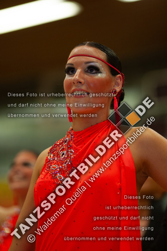20090124-11181 | Hier finden Sie Tanz Bilder vom Latein und Standard Formationen tanzen. Sportbilder vom Tanzsport. Schöne Fotos und von Weltmeisterschaft, Europameisterschaft, Bundesliga, Regionalliga, Oberliga und Landesliga sowie von GOC Stuttgart, DanceComp, WM Bremen