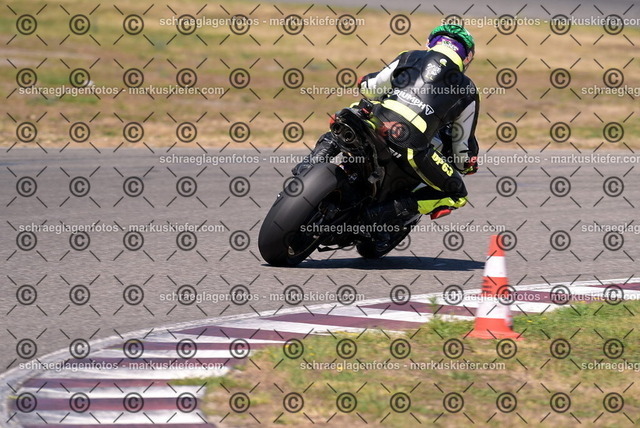 26bt04-1924 | markuskiefer.com - Realisiert mit Pictrs.com