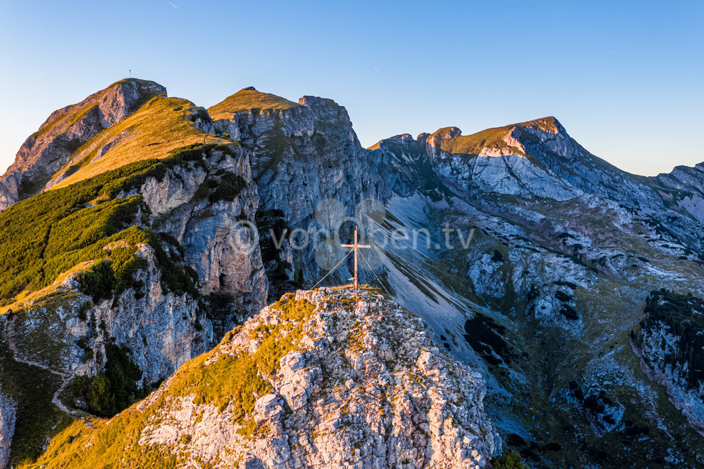 Die Rotspitz mit Dalfazer Roßkopf im Rofangebirge | Luftbilder, Drohnenbilder, Oberfranken, Bayern, Kronach, Lichtenfels, Kulmbach, Thüringen, Frankenwald, Thüringerwald - Realisiert mit Pictrs.com