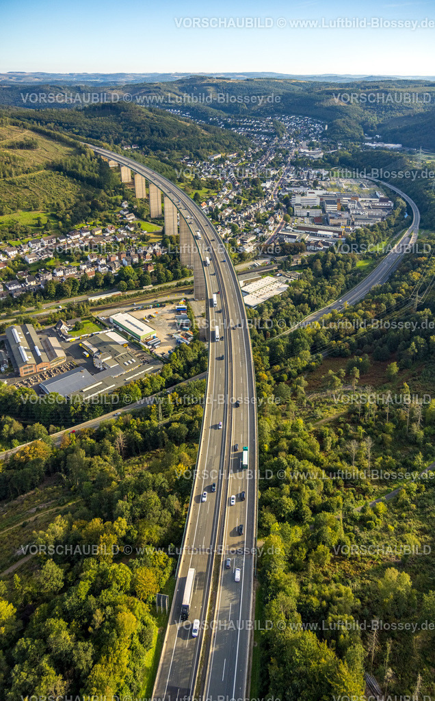 Siegen230912842 | Luftbild, Autobahnbrücke Siegtalbrücke der Autobahn A45 Sauerlandlinie, geplanter Ersatzneubau 2027, Blick auf Siegen, Niederschelden, Siegen, Sauerland, Nordrhein-Westfalen, Deutschland
