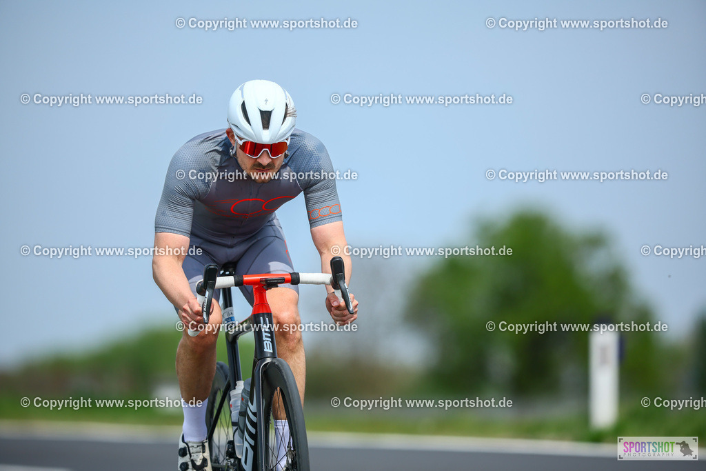 180_TRA56293 | Neusiedlersee Radmarathon 2026@sportshot_your_pictrs #yourpictures#roadtowm2029 #nrm #neusiedlerseeradmarathon #neusiedlersee #neusiedlerseetourismus #burgenland #mörbisch #nrm26 #burgenlandtourismus #voglundco #poweredbyburgenlandtourismus #radsport #rad #marathon #ucigranfondo #visitburgenland #ucigranfondoworldseries