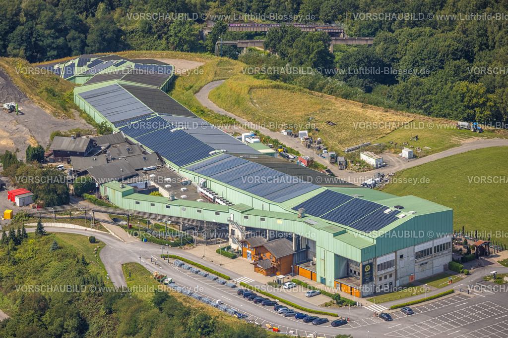 Bottrop250802806 | Luftbild, alpincenter Bottrop Skihalle auf der Halde Prosperstraße, Welheim, Bottrop, Ruhrgebiet, Nordrhein-Westfalen, Deutschland