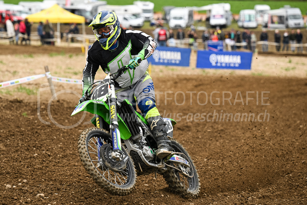 Motocross Schlatt bei Winterthur - 30. April 2023 | #98 Bollhalder Patrick aus Busswil (CH) auf Kawasaki Kxf in der Kategorie Senioren am Motocross Schlatt bei Winterthur, 30. April 2023. 
Instagram: @mx_schlatt | @mc_wila | @sam_schweiz
Bild: Sportfotografie Markus Aeschimann | www.markus-aeschimann.ch - Realisiert mit Pictrs.com