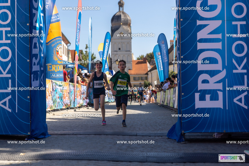 VJ__3450 | Stadtlauf Erding 2025 #stadtlauferding #erdingstadtlauf #stadtlauf_erding #laufmotivation #trisporterding #yourpictrs #sportshot_your_pictrs
