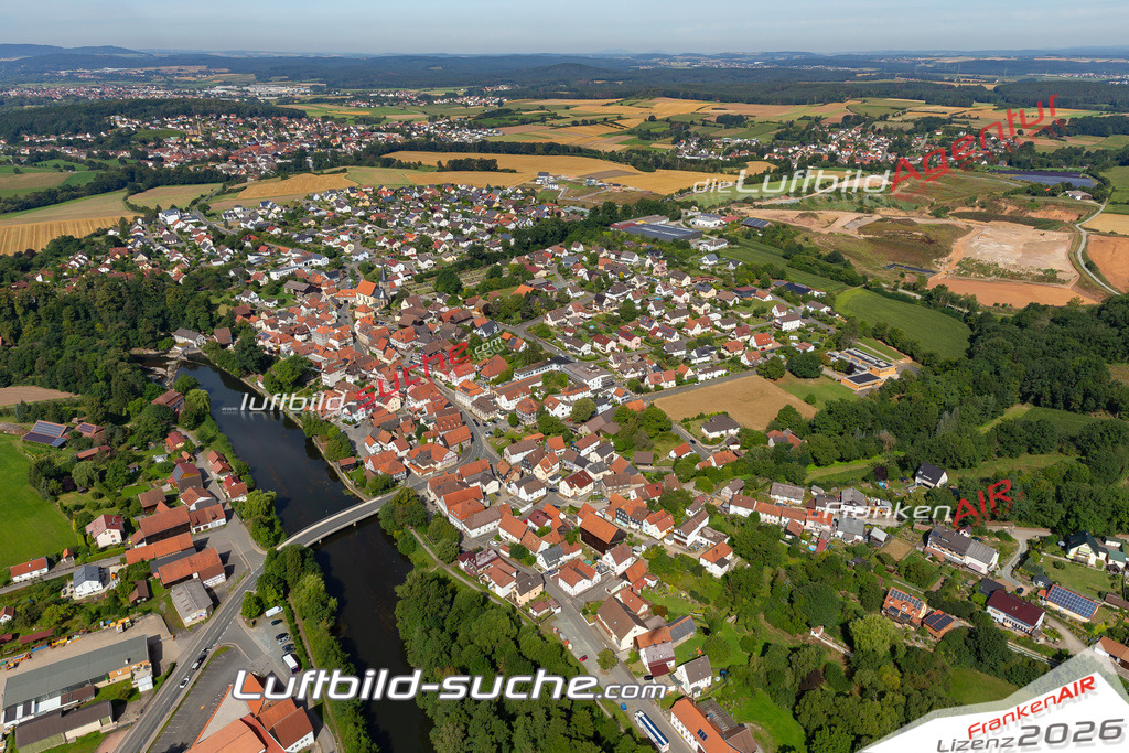 Aktuelles Luftbild von  Marktzeuln Kauf mit Lizenz / Bildrechten möglich- Die Luftaufnahme wurde 2021 mittels UL-Flugzeug erstellt ( keine Drohne ) - hochauflösende Kamera-Systeme von  Canon -Beste Qualität - Für grossformatige Ausdrucke geeignet. Die Geschenkidee !