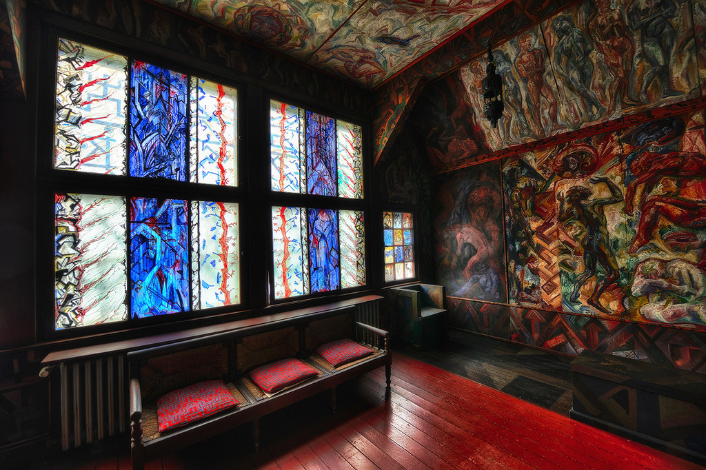 Erossaal perspektivisch | Eine perspektivische Ansicht des Erossaals in der Kunststätte Bossard. - Realisiert mit Pictrs.com