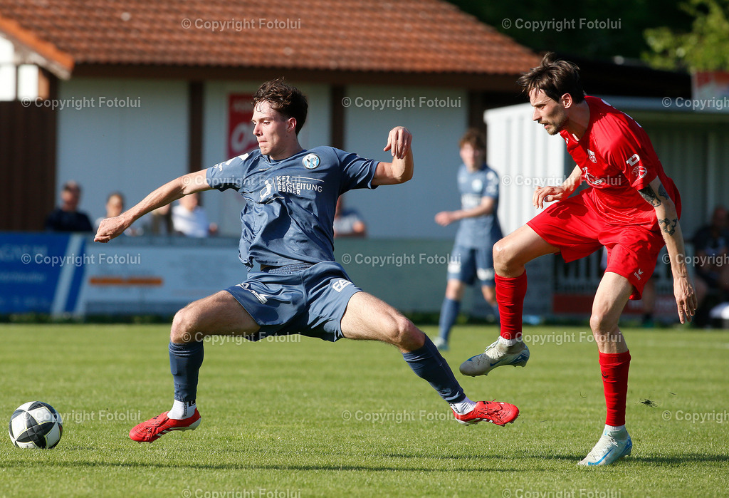 A_LUI_03052025_0028 | SPORT FUSSBALL LL.OST ASKOE OEDT 1B-USV ST.ULRICH 03.05.2025IM BILD: ELVIR HUSKIC (OEDT1B) UND PAUL VORDERNDERFLER (ST.ULRICH)FOTO:FOTOLUI