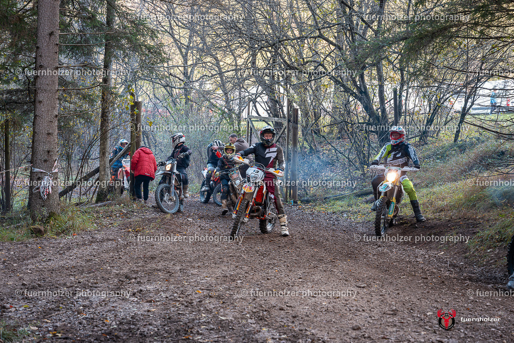fuernholzer_251026-C1-170 | Fotografische Impressionen von der Red Stag Enduro Extreme by fuernholzer-photography.com. Endurosport in Österreich fotografisch festgehalten von fuernholzer. Auftragsfotografie für Private, Gewerbefotos und Industriefotografie. Eventfotografie, Sportfotografie und Motorsportfotografie. Anbieter von Fotoworkshops, Fototraining, fotografischen Vorträgen und Fotoseminaren.
