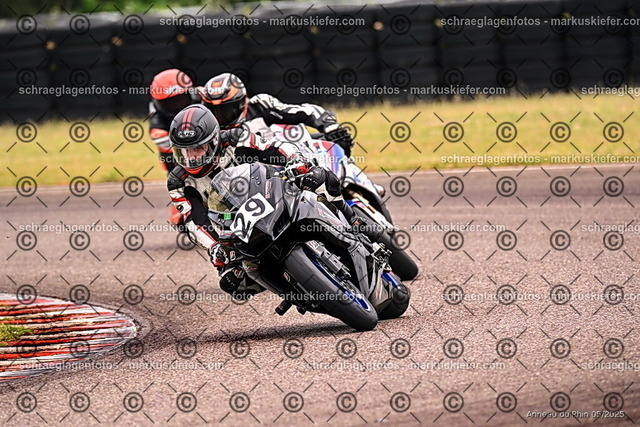 25bt02-0197 | markuskiefer.com - Realisiert mit Pictrs.com