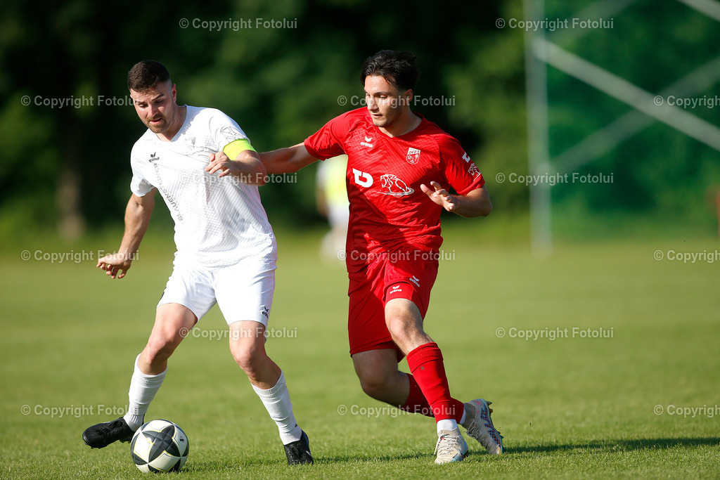 A_LUI_140625_000024 | SPORT FUSSBALL LL.OST 14.06.2025 ASKOE OEDT 1B -METALLBAU BLAUENSTEINER NAARN IM BILD :TUNAHAN SAHAN  (OEDT1B) UND ALEXANDER GRINNINGER  (NAARN) FOTO:FOTOLUI
