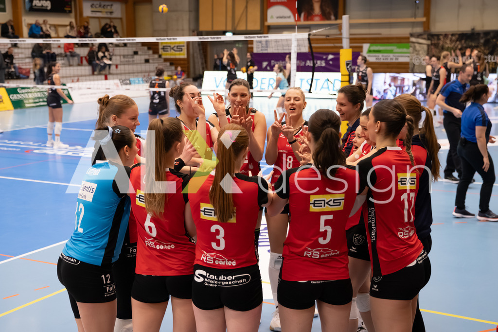 Volleyball I Frauen I Saison 2025-2026 I Volleyball NLA | Women I Round 16 I VC Kanti Schaffhausen - Viteos NUC I 31.01.2026 | Teamkreis VC Kanti Schaffhausen - Realisiert mit Pictrs.com