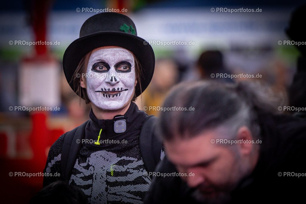 Halloween Run 2024 in Koeln, 31.10.2024 | Impressionen vom Halloween Run 2024 am 31.10.2024 in Koeln (Forstbotanischer Garten Rodenkirchen). Foto: BEAUTIFUL SPORTS/Axel Kohring