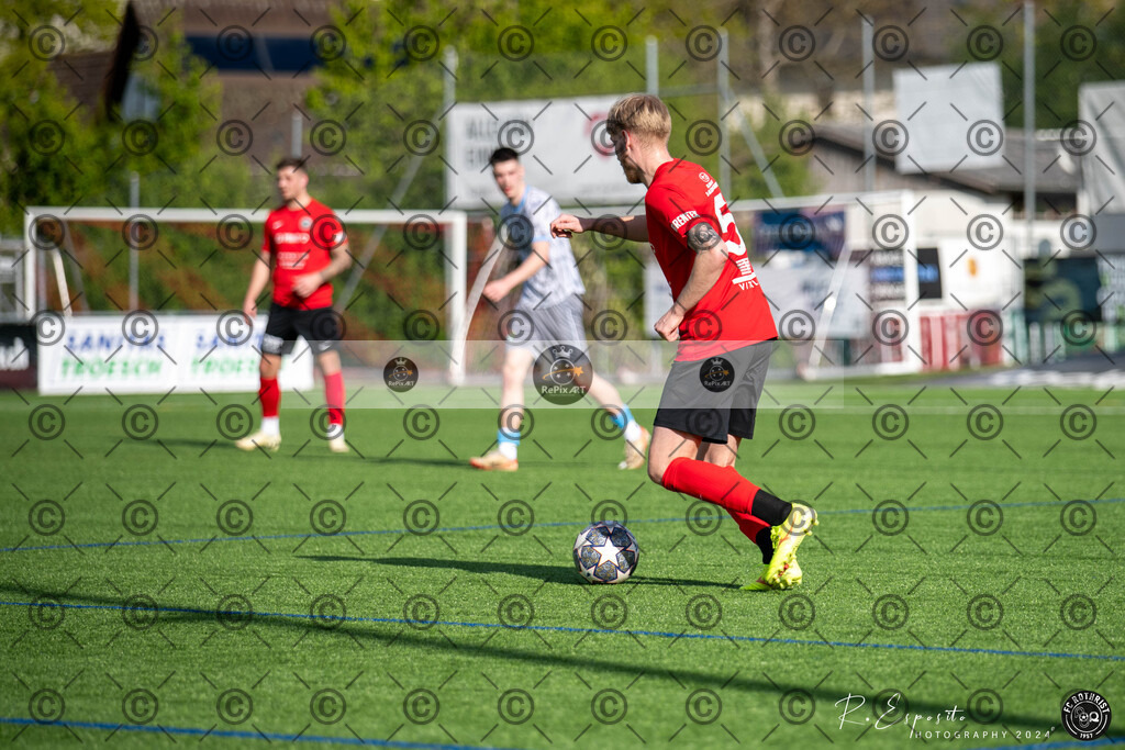 20240427_FC-Rothrist 1 vs FC Windisch_035 | Sport und Naturfotografie von Roberto Esposito zeigt echte Momente Bewegung und die Schönheit der Natur. Ausdrucksstarke Bilder schaffen Emotionen.