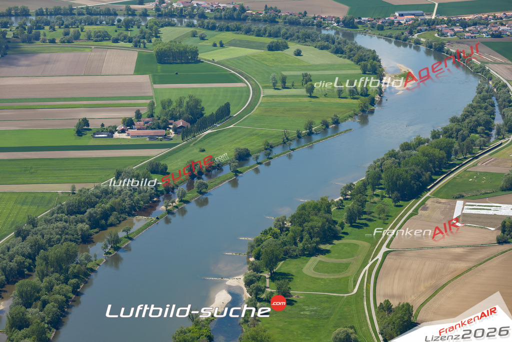 Die Luftbildaufnahme Haardorf - Donau wurde 2019 mittels Flugzeug (keine Drohne) erstellt. Perfekte Schärfe und Druck- Ergebnisse- Garantiert!