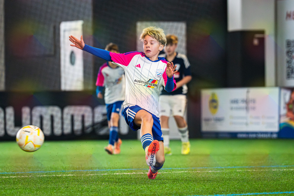 _BLR9891 | Professionelle Fußball- und Sportfotografie. Spielbilder online ansehen und kaufen – Einzelbilder oder komplette Galerien in hoher Qualität. - Realisiert mit Pictrs.com