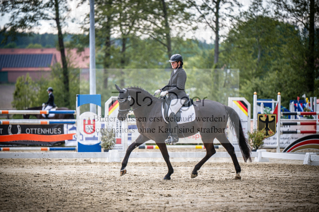 DOS_3131 | Reitturnier Venne - Realisiert mit Pictrs.com