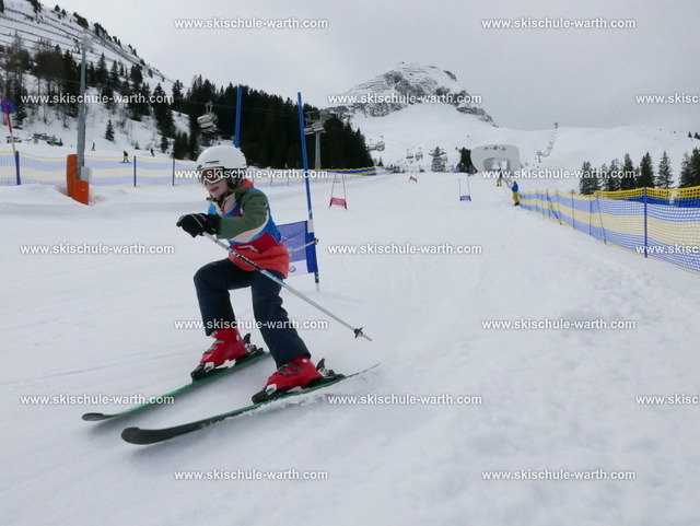 Carla (3)  | Photos von der Skischule Warth - Realisiert mit Pictrs.com