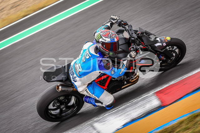 0015-260630MM-003_15 | Deine Full-Service-Agentur für ✔️Videoproduktionen und ✔️Motorsportfotografie Jetzt Angebot anfragen!