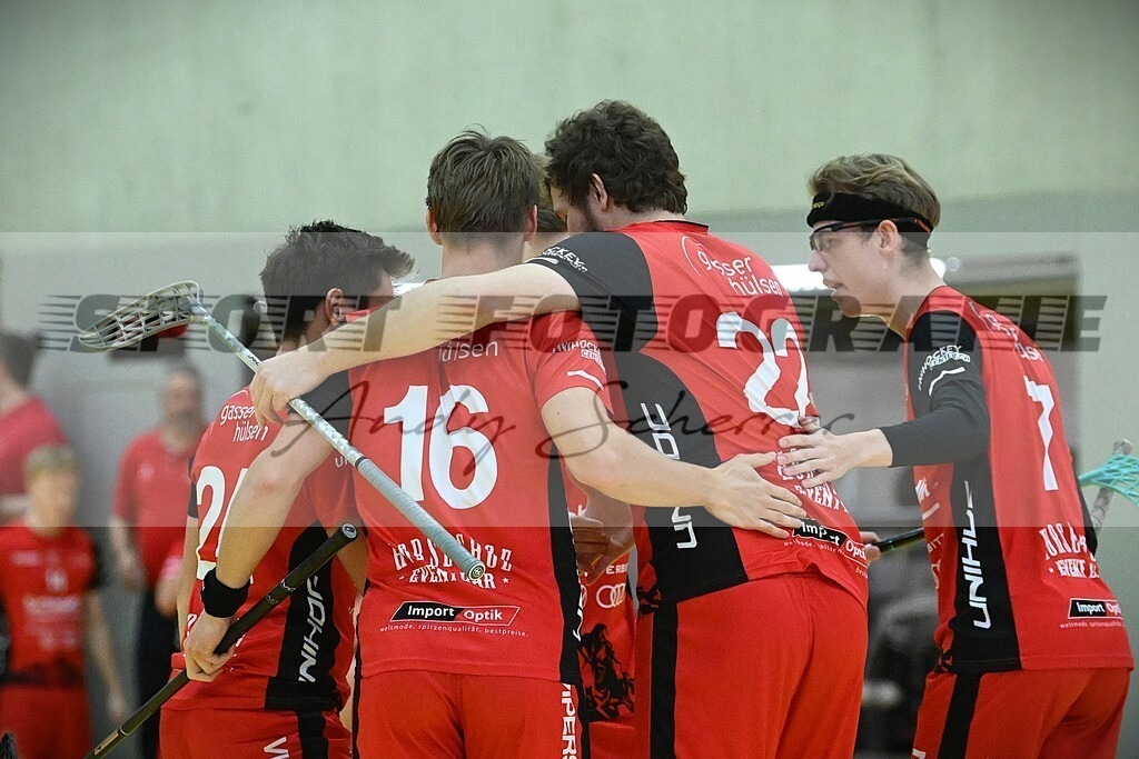 aaaDSC_5708 | Kaufen Sie Sportbilder im Onlineshop von Andy Scherrer Sportfotografie. Faszinierende Bilder von Sportevents aus der ganzen Schweiz. Fussball, Frauenfussball, Unihockey, Handball, Schwingen und weiteren Sportarten. - Realisiert mit Pictrs.com