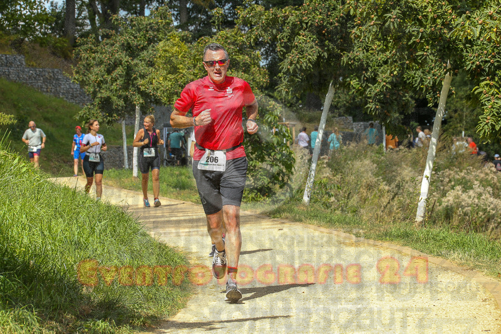 250824_1252_EX1_0773 | Sportfotografie im Rhein-Sieg Kreis, Köln, Bonn, NRW, Rheinland Pfalz, Hessen, etc. Unser Tätigkeitsfeld umfasst den Laufsport vom Volkslauf über den Marathon, Duathlon, Triathon bis zum Ultralauf wie Kölnpfad Ultra oder Schindertrail.