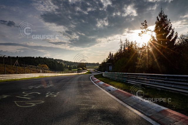 NBG180420_1614TU_MVO | Nürburgring-Nordschleife - Foto: Gruppe C Photography - Realisiert mit Pictrs.com