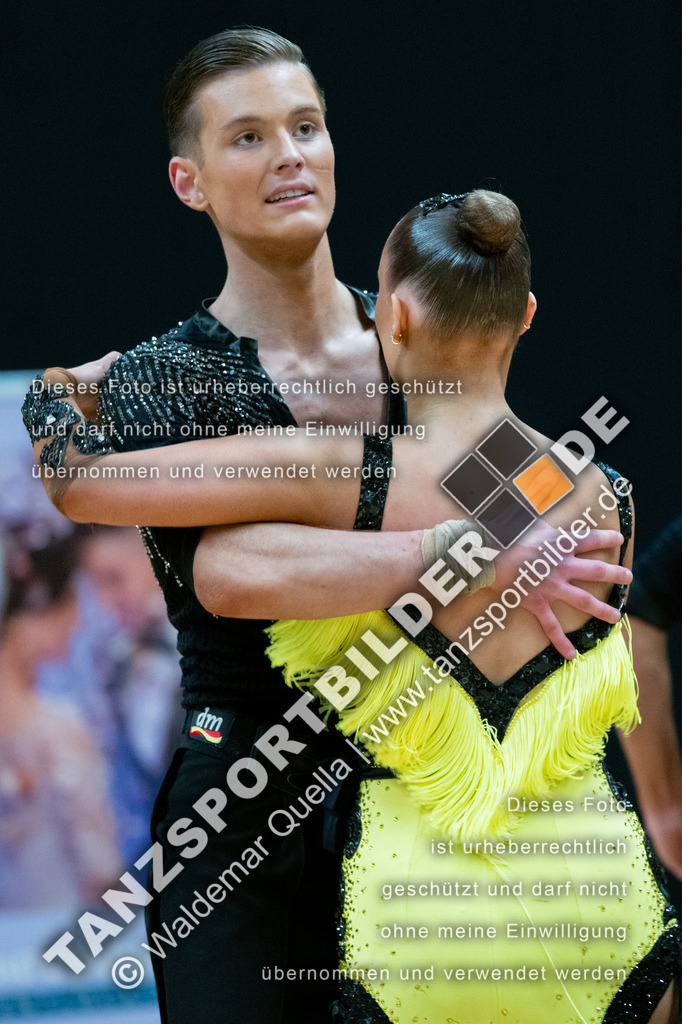 20250222-11208 | Hier finden Sie Tanz Bilder vom Latein und Standard Formationen tanzen. Sportbilder vom Tanzsport. Schöne Fotos und von Weltmeisterschaft, Europameisterschaft, Bundesliga, Regionalliga, Oberliga und Landesliga sowie von GOC Stuttgart, DanceComp, WM Bremen