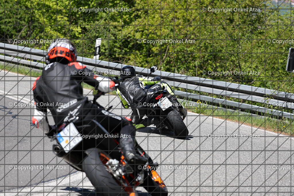 IMG_9443 | Fotograf am Kyffhäuser. Onkel Atze. Kyffhäuser Rennstrecke. Café36. Motorsportfotografie. - Realisiert mit Pictrs.com