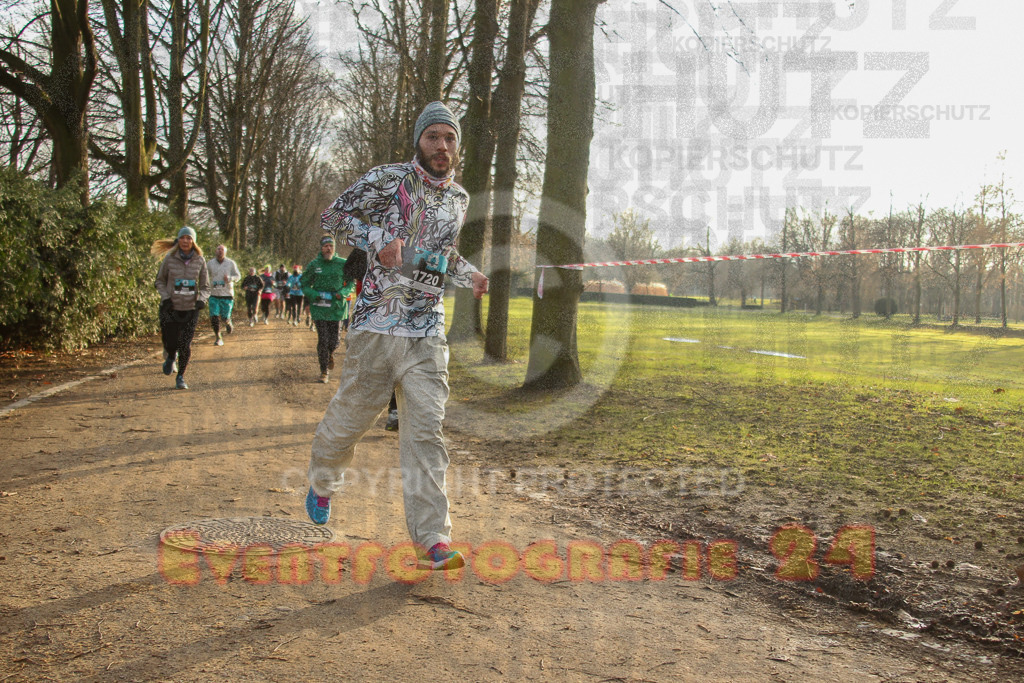 241231_1019_EV4_3851 | Sportfotografie im Rhein-Sieg Kreis, Köln, Bonn, NRW, Rheinland Pfalz, Hessen, etc. Unser Tätigkeitsfeld umfasst den Laufsport vom Volkslauf über den Marathon, Duathlon, Triathon bis zum Ultralauf wie Kölnpfad Ultra oder Schindertrail.