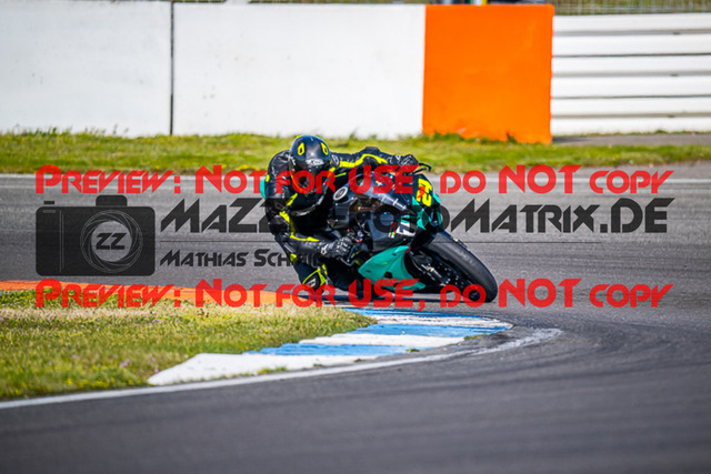 MaZZes_FotoMatrix_230410_5172 | ROT