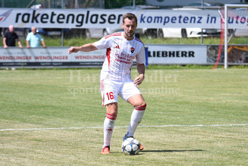 TSV Seebach : TSV Bad Abbach | Kilian Grabolle  (TSV Seebach #16) - Realisiert mit Pictrs.com