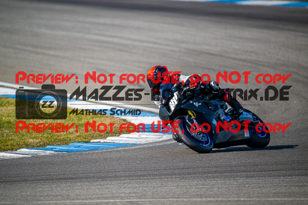 MaZZes_FotoMatrix_230410_4603 | ROT