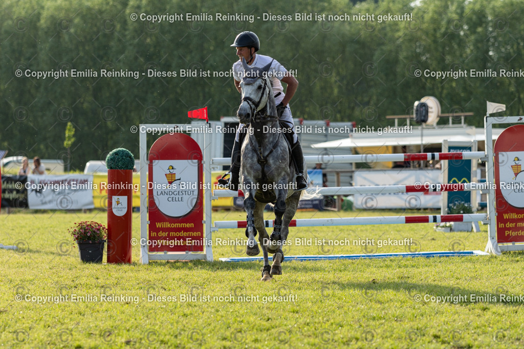 CL5A1038 | Emilia Reinking Fotografie - Realisiert mit Pictrs.com