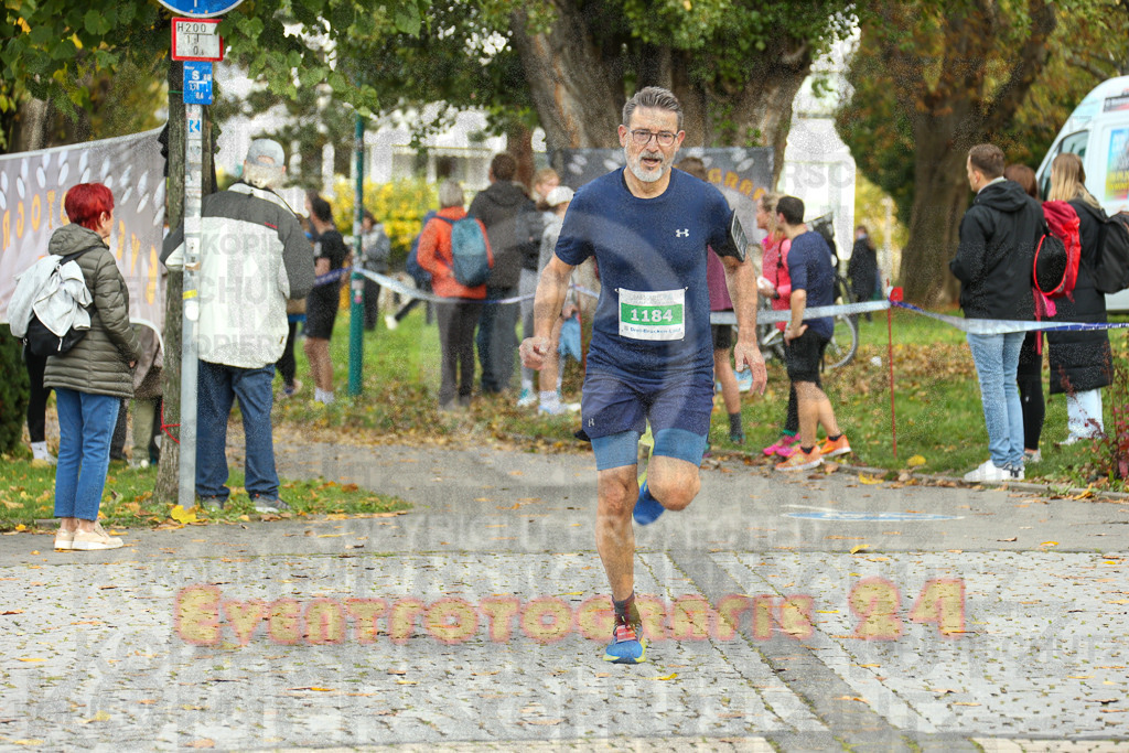 241020_1106_EX1_1036 | Sportfotografie im Rhein-Sieg Kreis, Köln, Bonn, NRW, Rheinland Pfalz, Hessen, etc. Unser Tätigkeitsfeld umfasst den Laufsport vom Volkslauf über den Marathon, Duathlon, Triathon bis zum Ultralauf wie Kölnpfad Ultra oder Schindertrail.