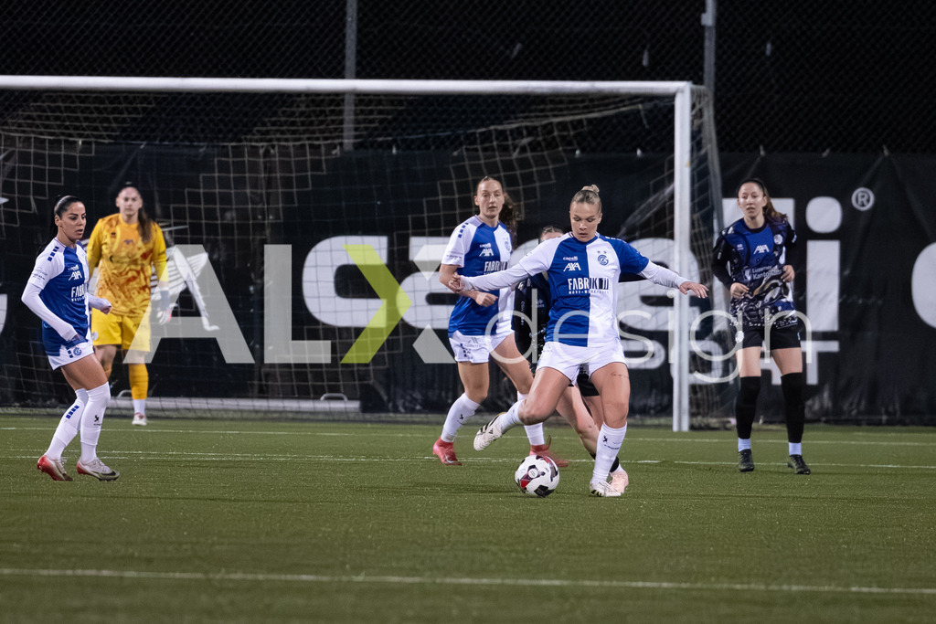 Fußball I Frauen I Saison 2025-2026 I AXA Women's Super League | Women I 14. Spieltag I Grasshoppers Club Zürich - FC Luzern I 14.02.2026 | 8 Ella Ljuština (HR) (GC Zürich) – Mittelfeld - Realisiert mit Pictrs.com