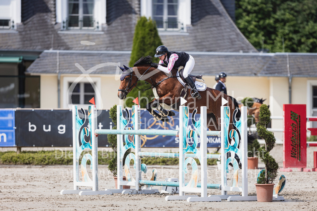 250531_MayDays_M2-Springen-533 | Deine schönsten Turniermomente als professionelle Fotos! Entdecke hochwertige Pferdesport-Fotografie im Online-Shop. Jetzt Fotos finden & bestellen!