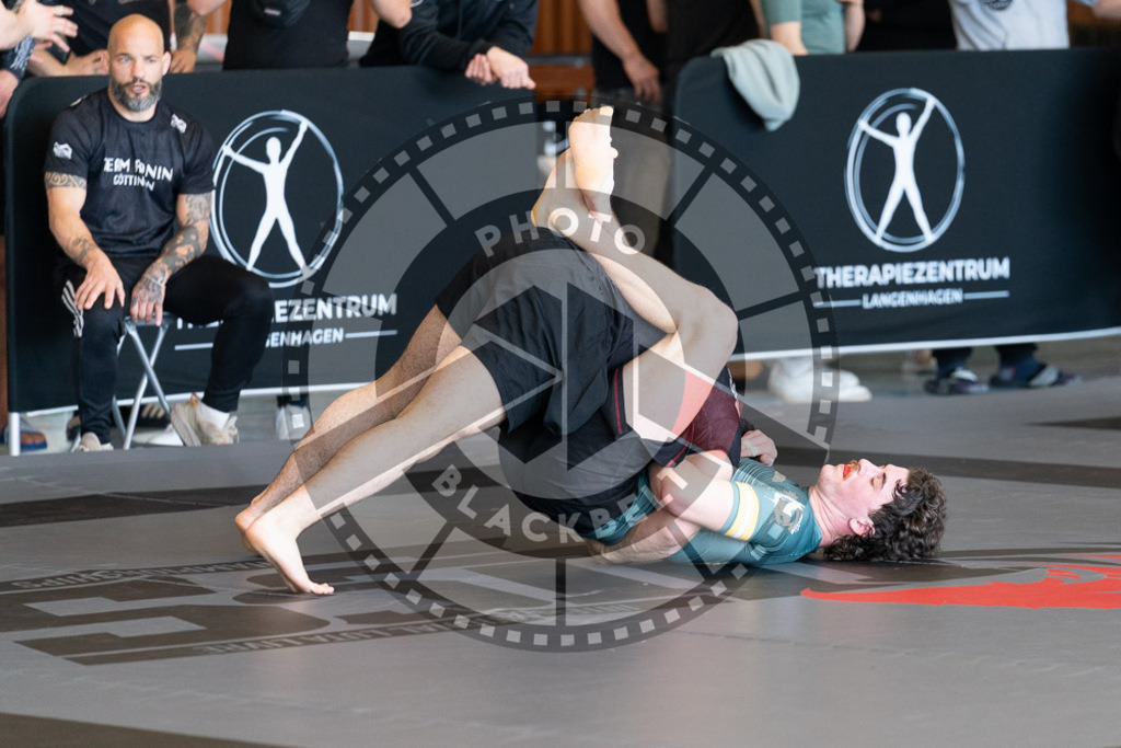 20250329PBB1135 | Fighters compete during the International Luta Livre (ILLCS) Germany IX Spring 2025 Competition spring on March 29, 2025 in Hannover, Germany.© Chiara Dazi