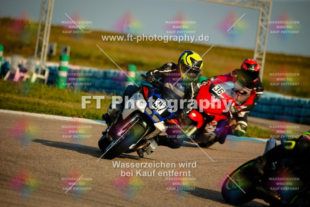 _MOT5300 | Hier findet Ihr Bilder von Touristenfahrten auf der Nürburgring Nordschleife oder von anderen Veranstaltungen die ich besucht habe. Viel Spass beim Durch Schauen 