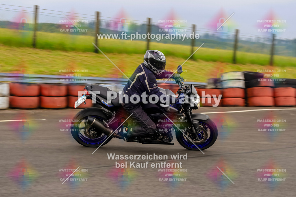 OBK-5551 | Hier findet Ihr Bilder von Touristenfahrten auf der Nürburgring Nordschleife oder von anderen Veranstaltungen die ich besucht habe. Viel Spass beim Durch Schauen 